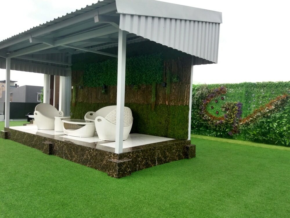 Фото Grand Viveana Hotel