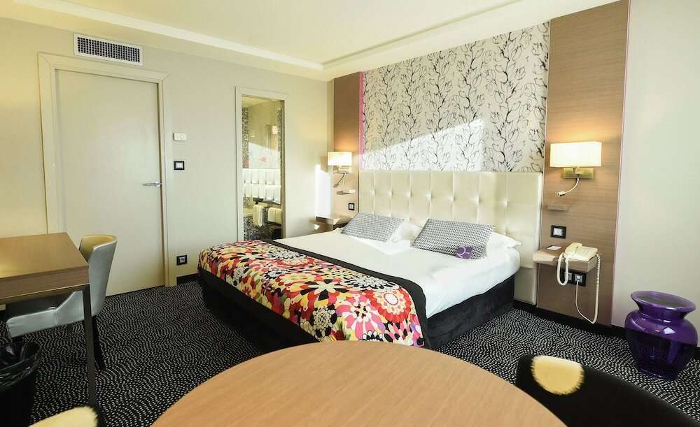 Фото Mercure Dijon Centre Clemenceau