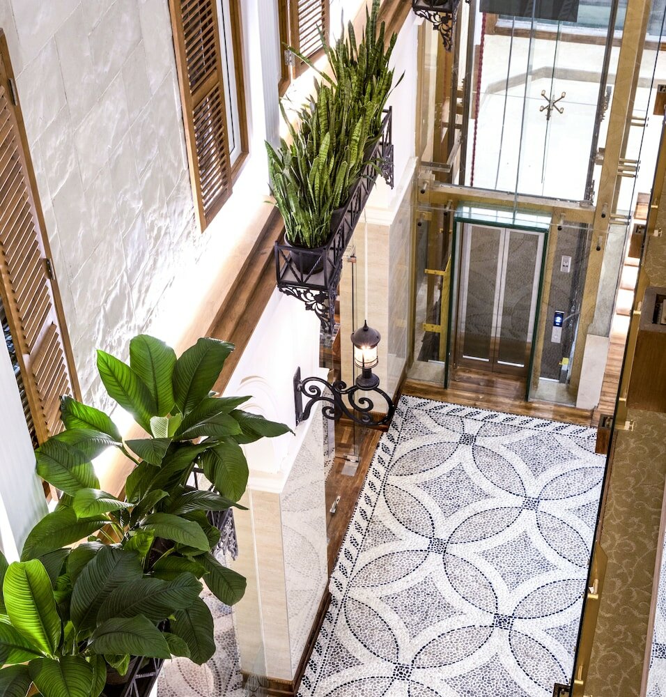 Фото The Radh Hotel