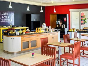 Гостиница Ibis Belém Airport