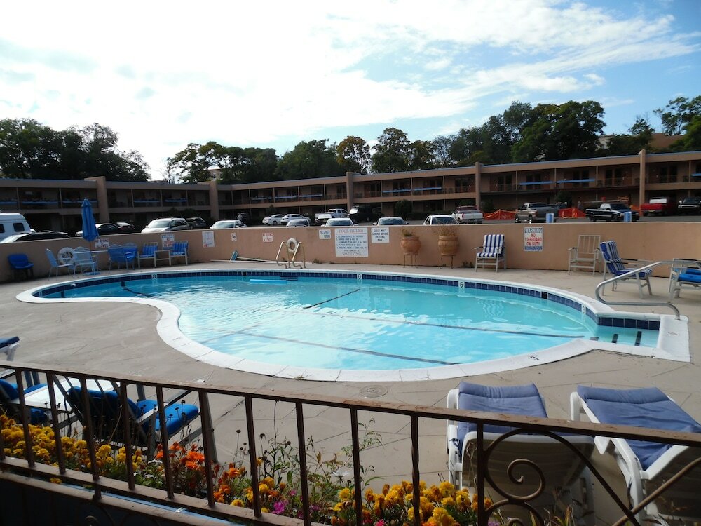 Фото El Sendero Inn, Ascend Hotel Collection