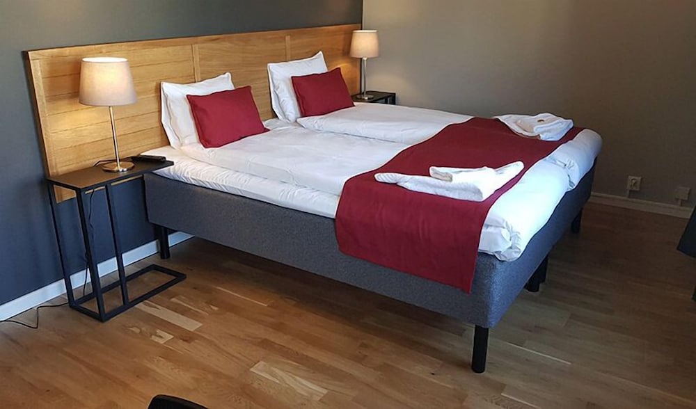 Фото отеля 2