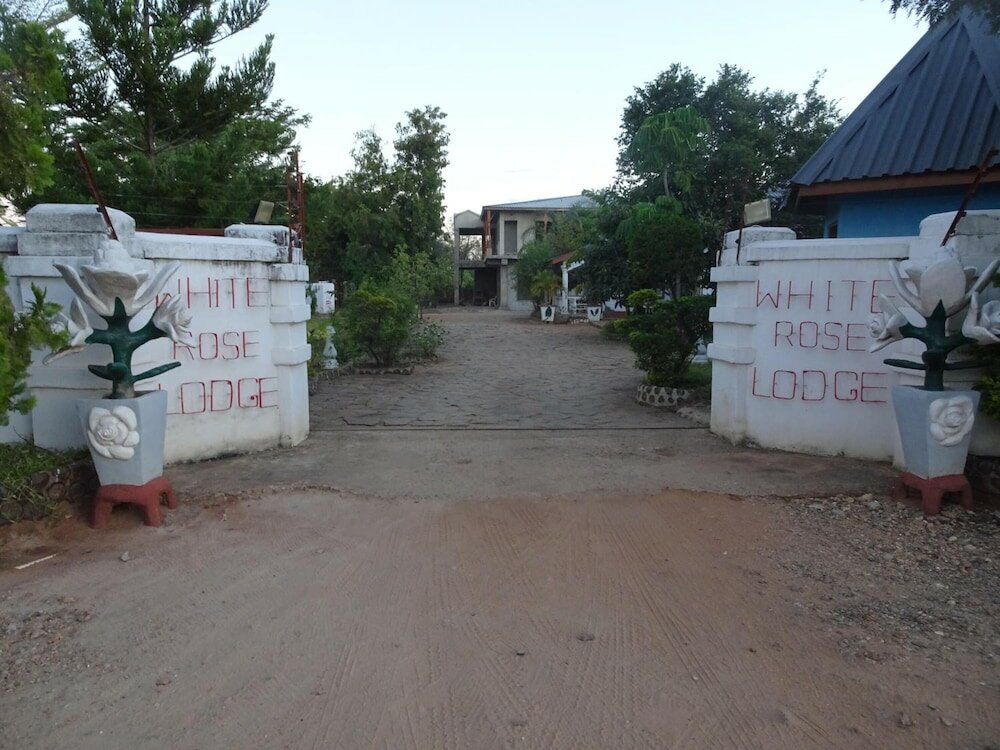 Фото White Rose Lodge