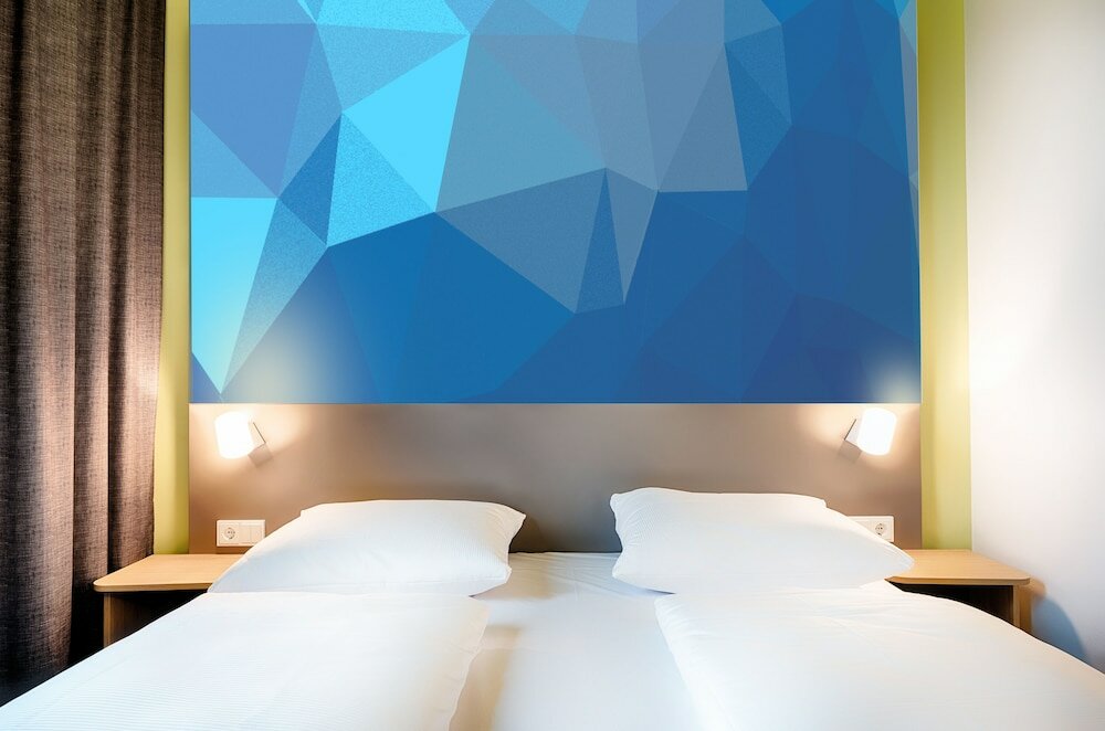 Фото B&b Hotel Duisburg Hbf-Nord