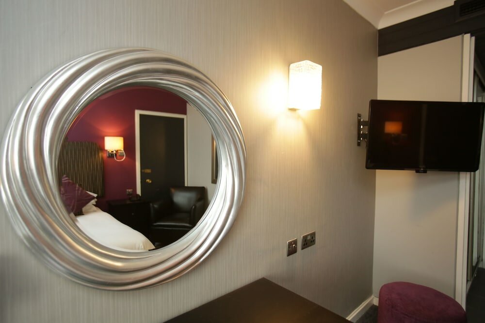 Фото The Bruce Hotel