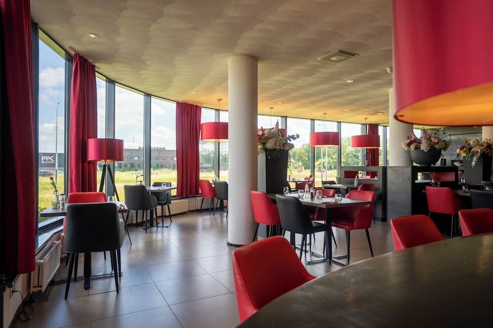 Фото Bastion Hotel Groningen