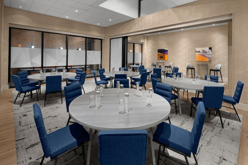 Фото Courtyard by Marriott New York World Trade Center Area