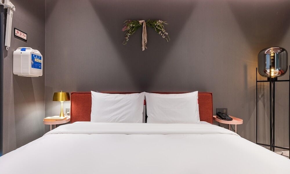 Фото Brown Dot Hotel Masan