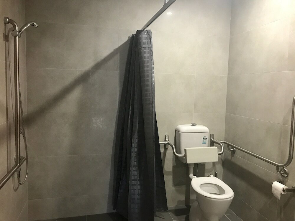 Фото Breeze Lodge - Hostel