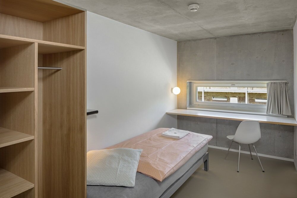 Фото Lausanne Youth Hostel Jeunotel