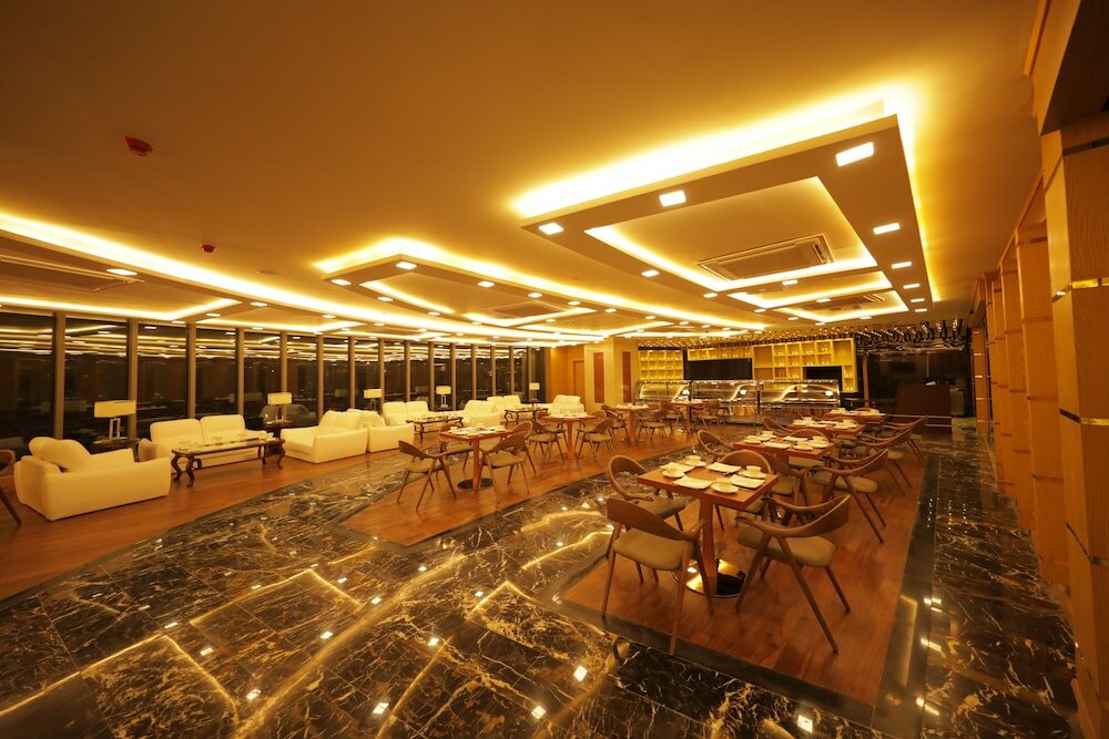 Фото Royal Swiss Hotel