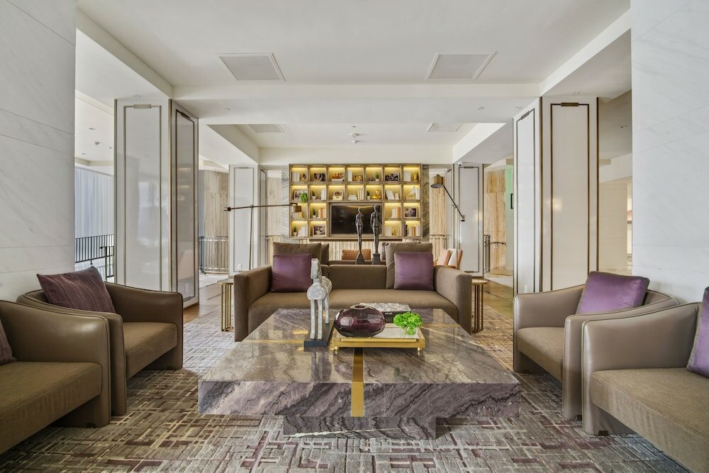 Фото Sheraton Universal Hotel