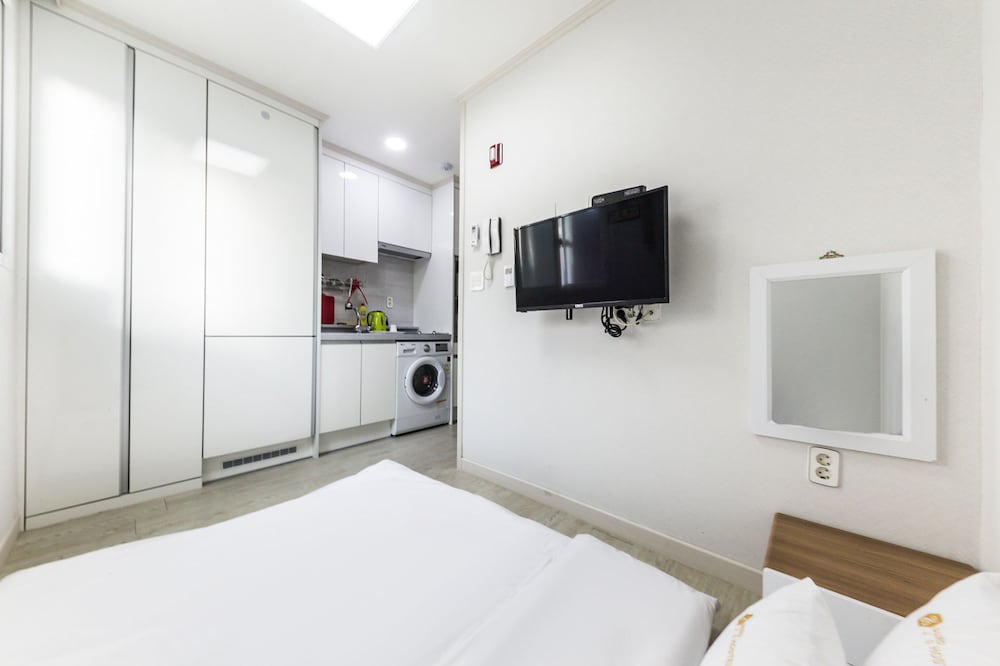 Фото Guro JS Hotel