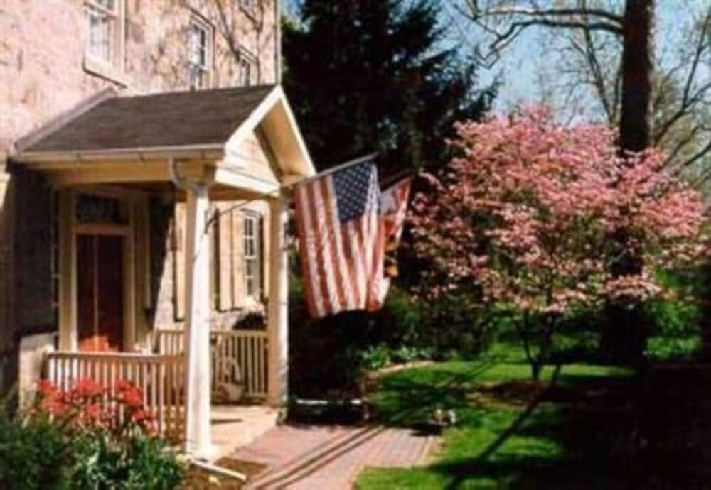 Фото The Wayside Inn Bed & Breakfast