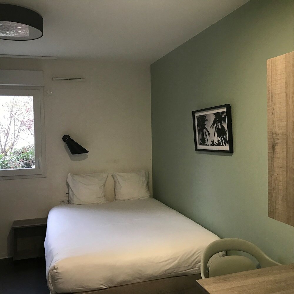 Фото All Suites Appart Hotel Massy Palaiseau