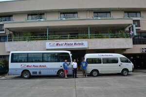 Гостиница West Plaza Hotel Downtown