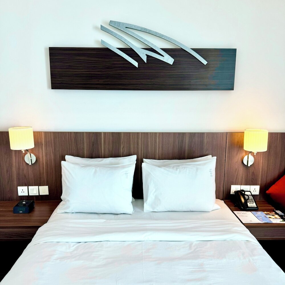 Фото Holiday Inn Express Jakarta Pluit Citygate, an Ihg Hotel