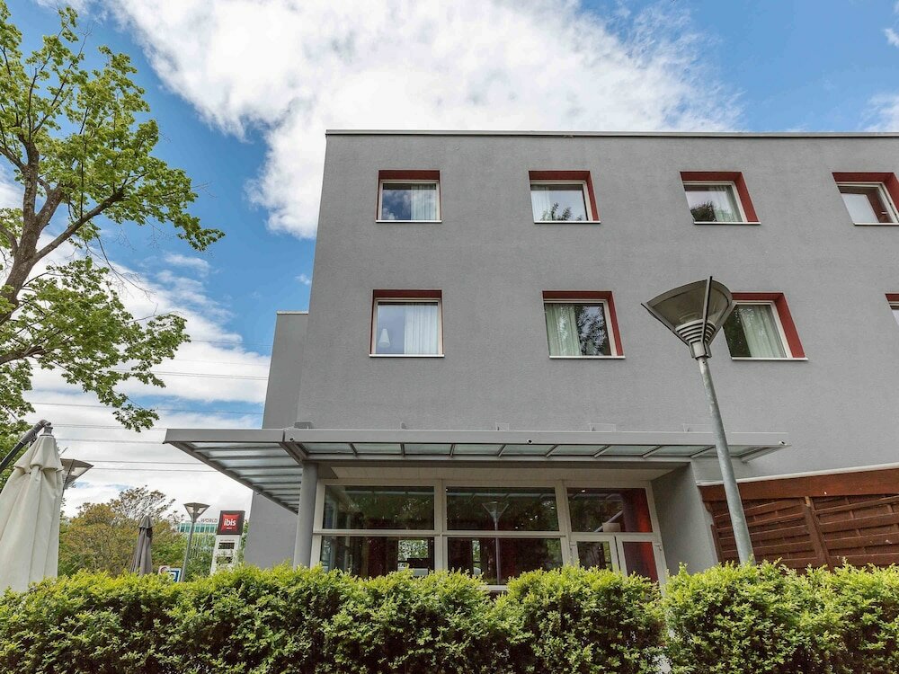 Фото Ibis Genève Aéroport