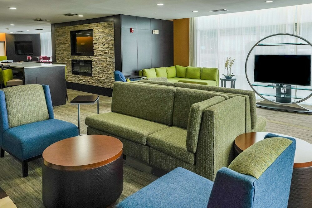 Фото Comfort Suites Lake City