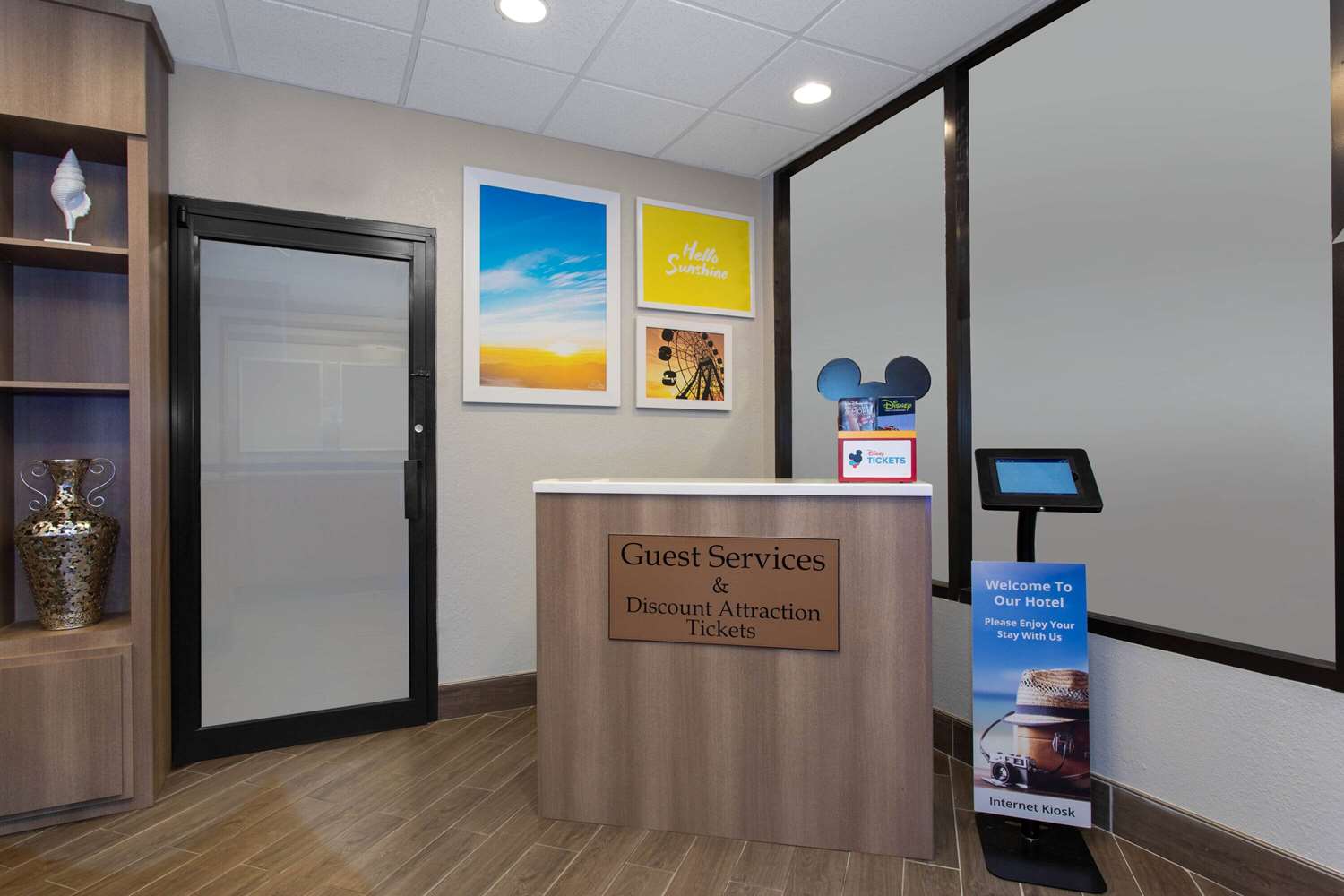 Фото Days Inn by Wyndham Orlando Conv. Center/International Dr