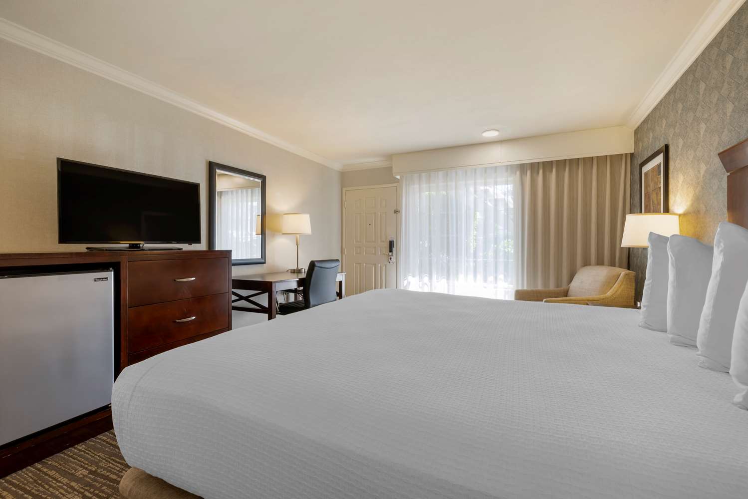 Фото Best Western Plus Carriage Inn