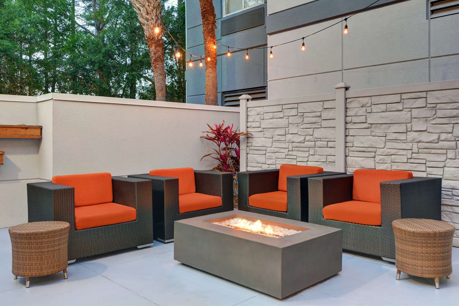 Фото Hilton Garden Inn Jacksonville Jtb/deerwood Park