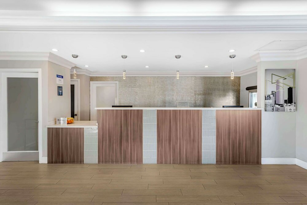 Фото Best Western Plus Ontario Airport & Convention Center