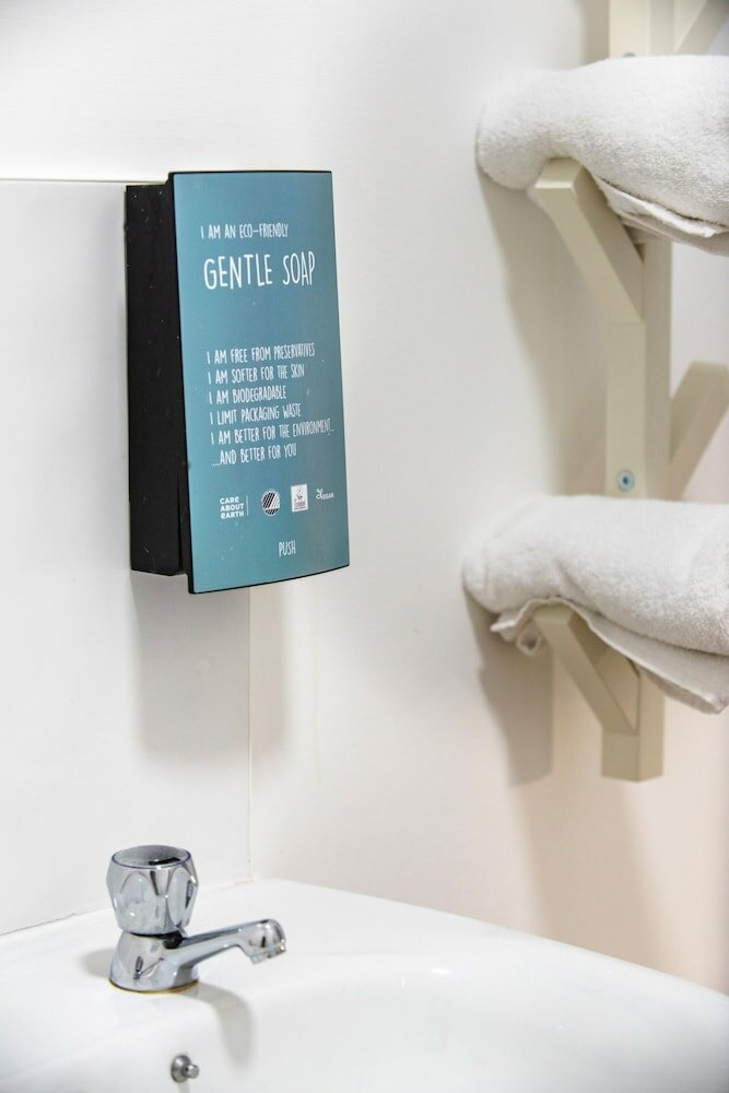 Фото Royal Ashton Hotel