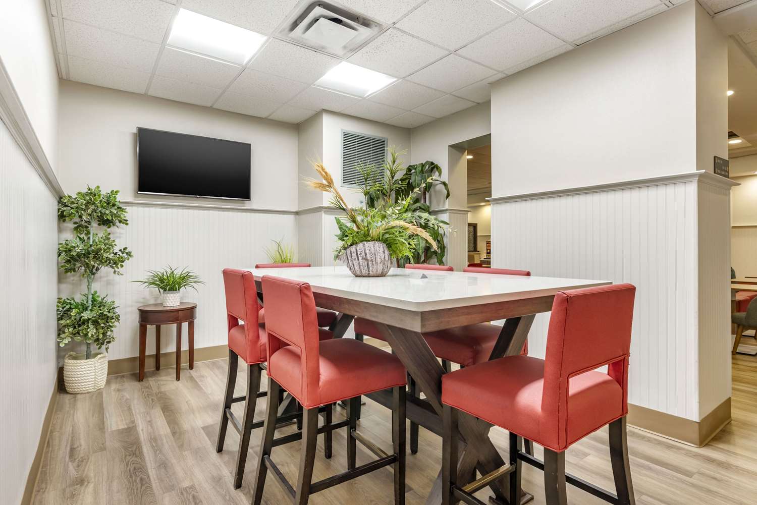 Фото Comfort Suites Ocean City