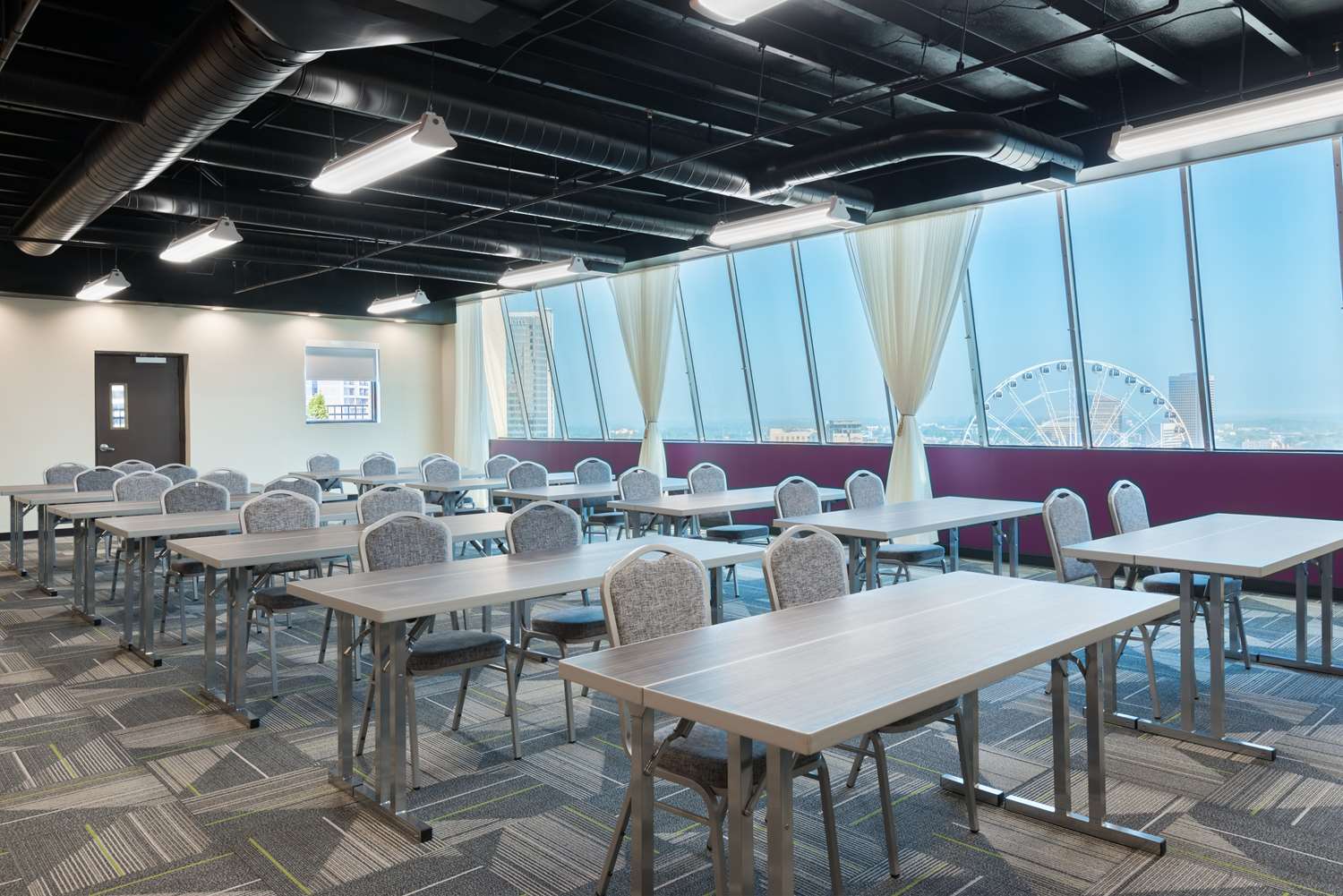 Фото Home2 Suites by Hilton Atlanta Downtown