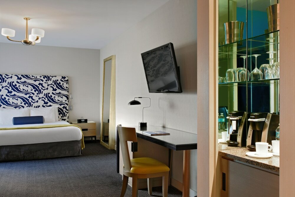 Фото Hotel Breakwater South Beach