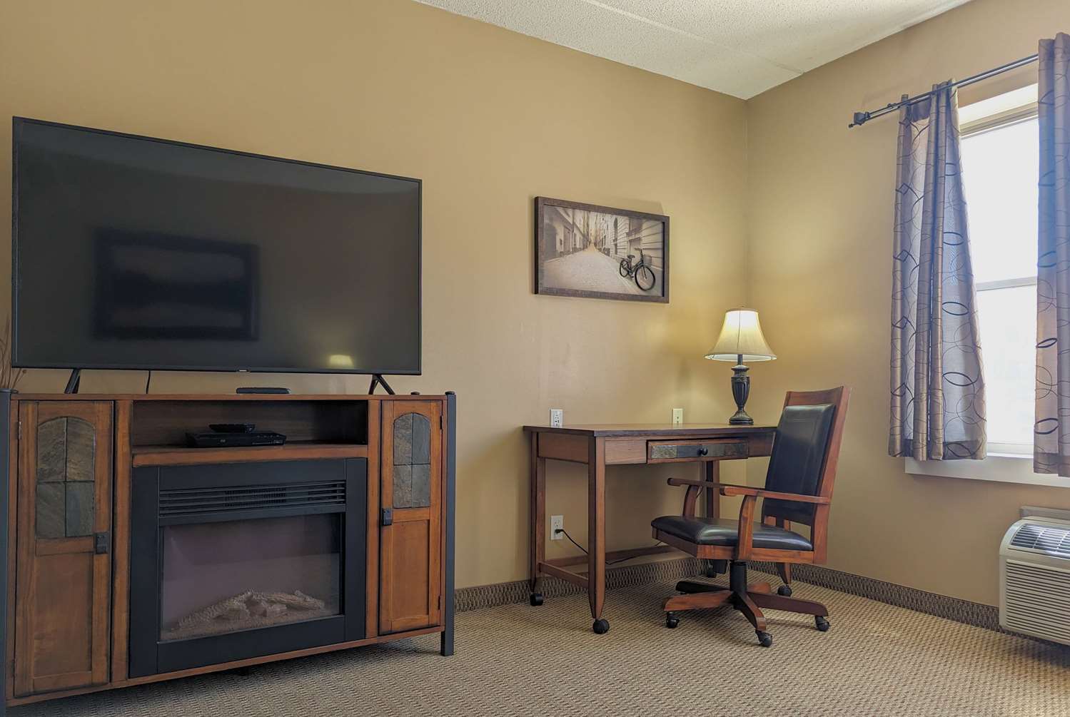 Фото Travelodge Inn & Suites by Wyndham Deadwood