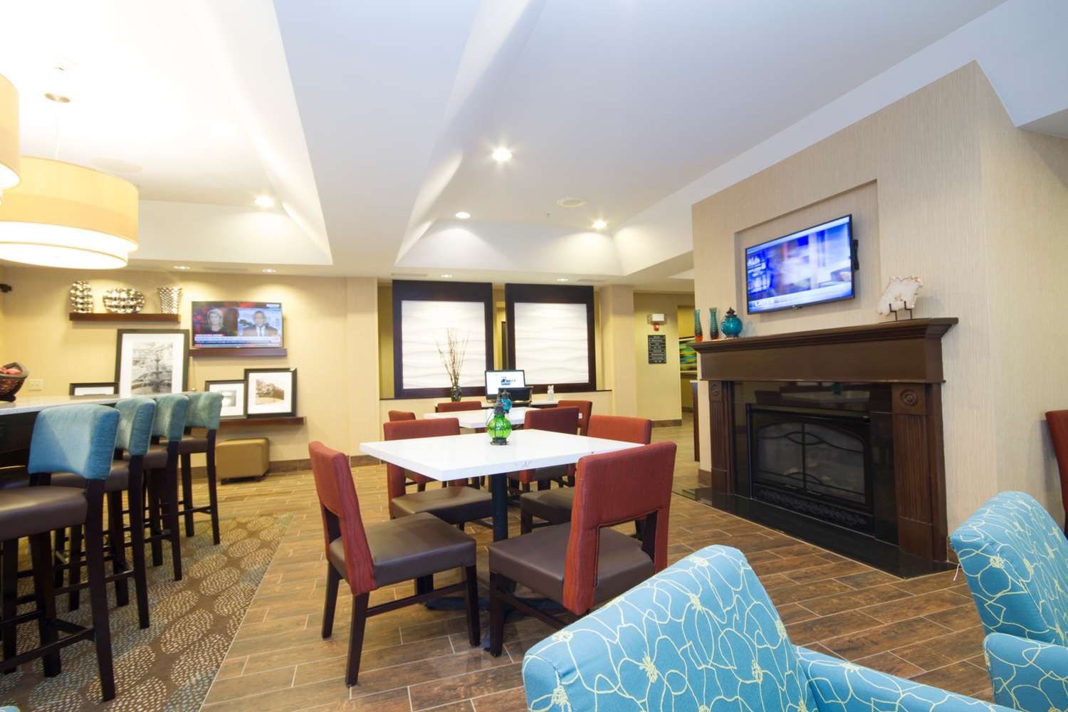 Фото Hampton Inn Marshall