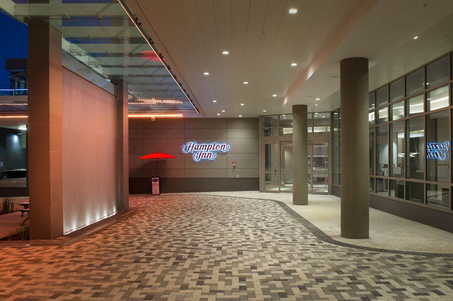 Фото Hampton Inn Washington Dc NoMa Union Station