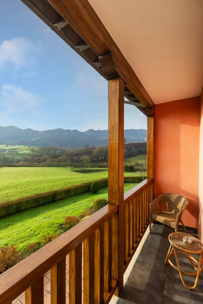 Фото Hotel Puerta del Oriente