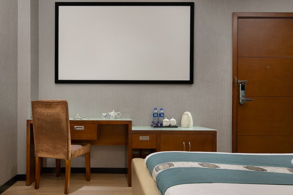 Фото Kaiserdom Hotel