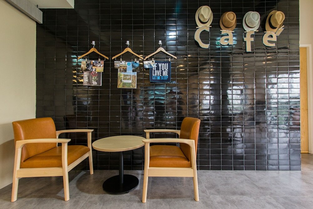 Фото Lazy Sunday Hostel