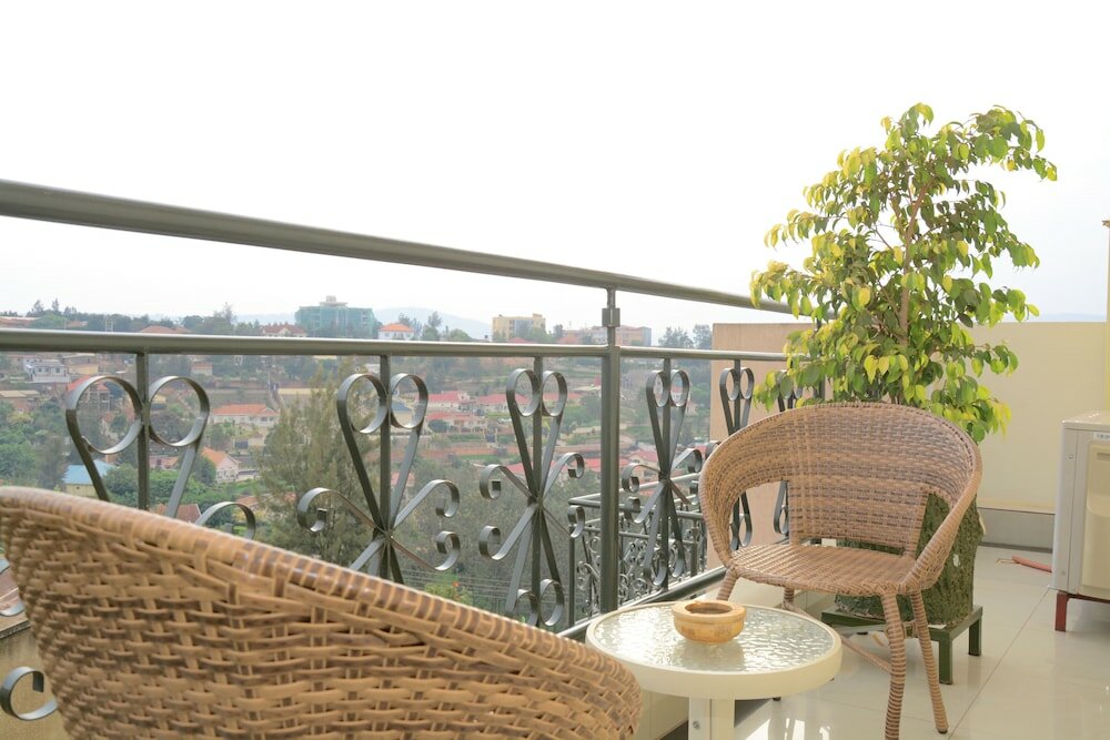 Фото Five to Five Hotel