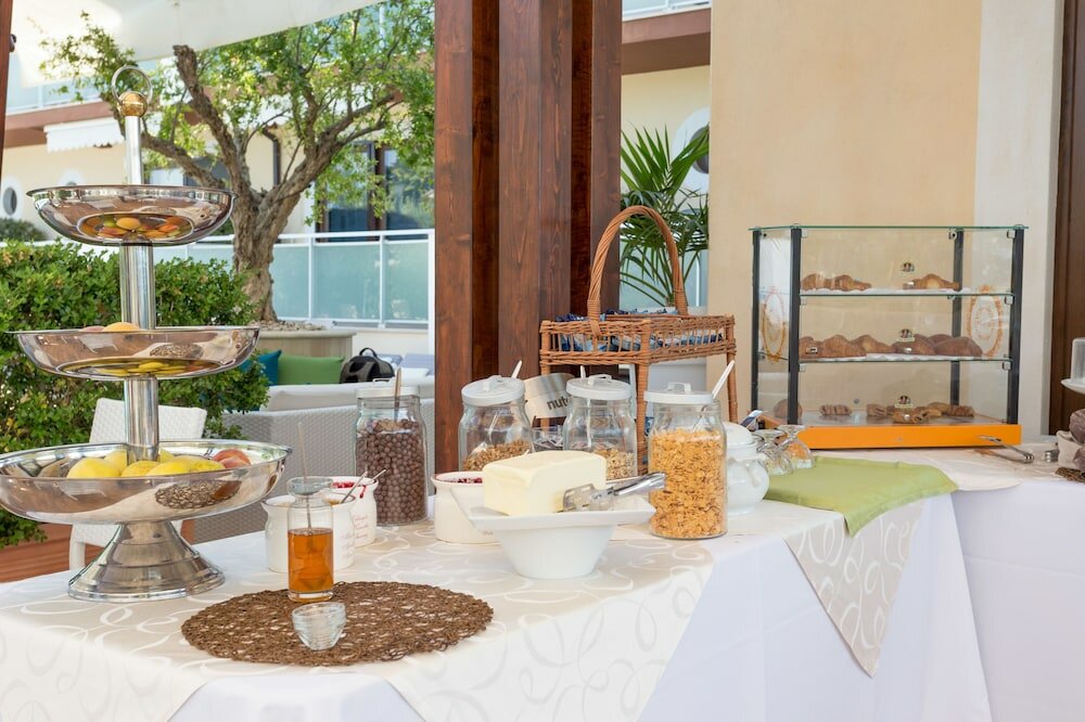 Фото Hotel Porta Rosa