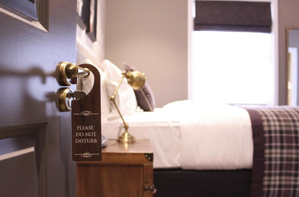 Фото The Grafton Arms Pub & Rooms