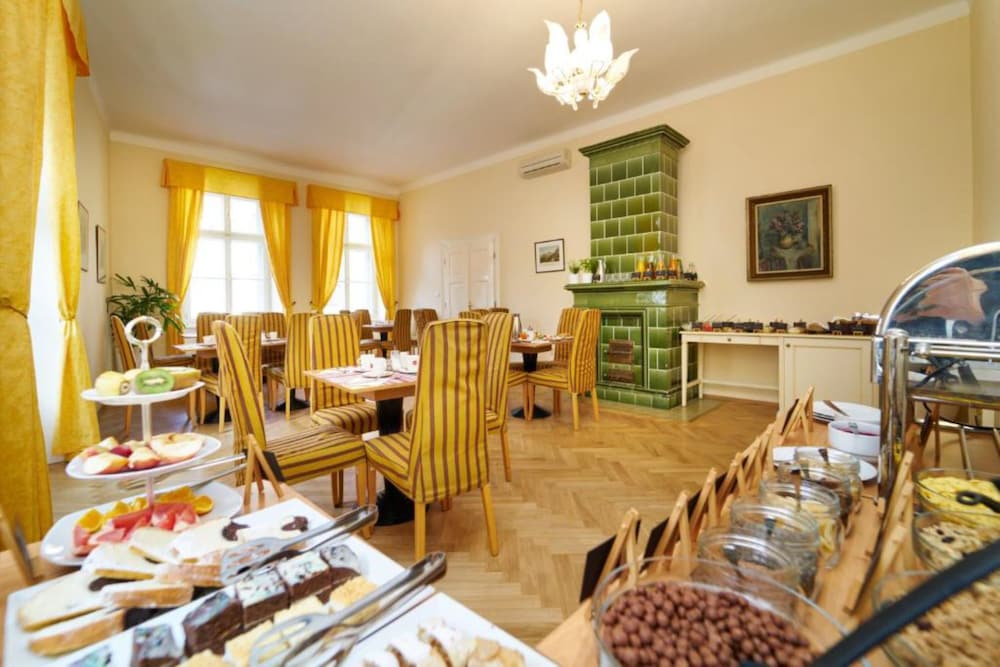 Фото Josephine Old Town Square Hotel - Czech Leading Hotels