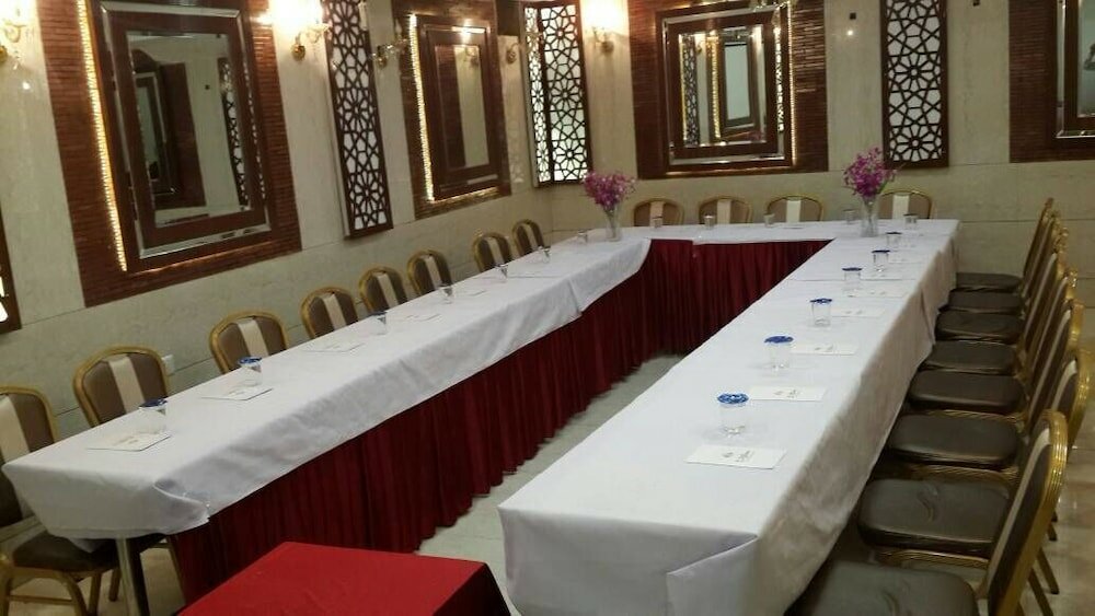 Фото Hotel L'affaire