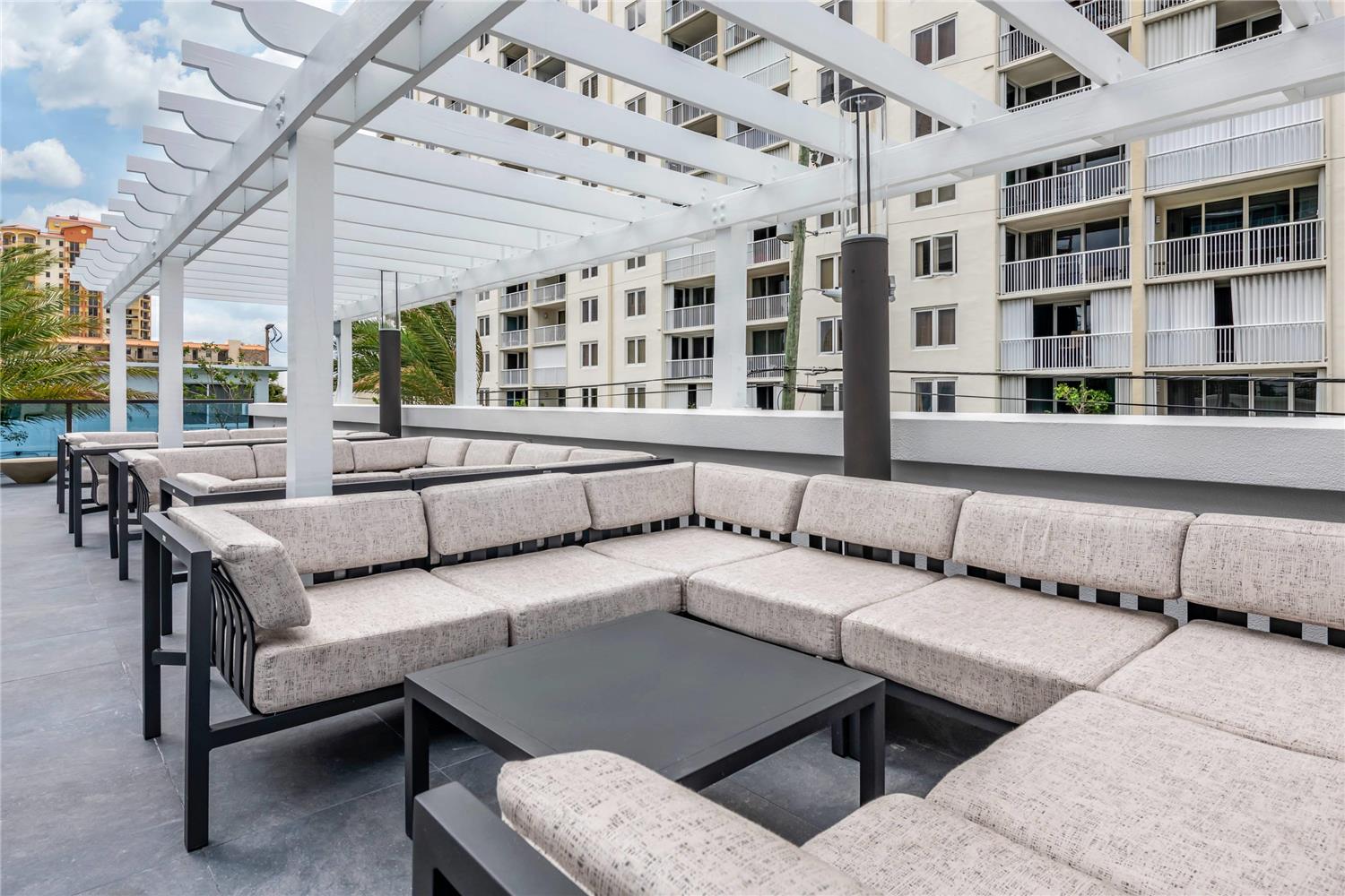 Фото Cambria Hotel Fort Lauderdale Beach