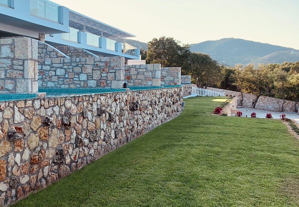 Фото Aliv Stone Suites & SPA