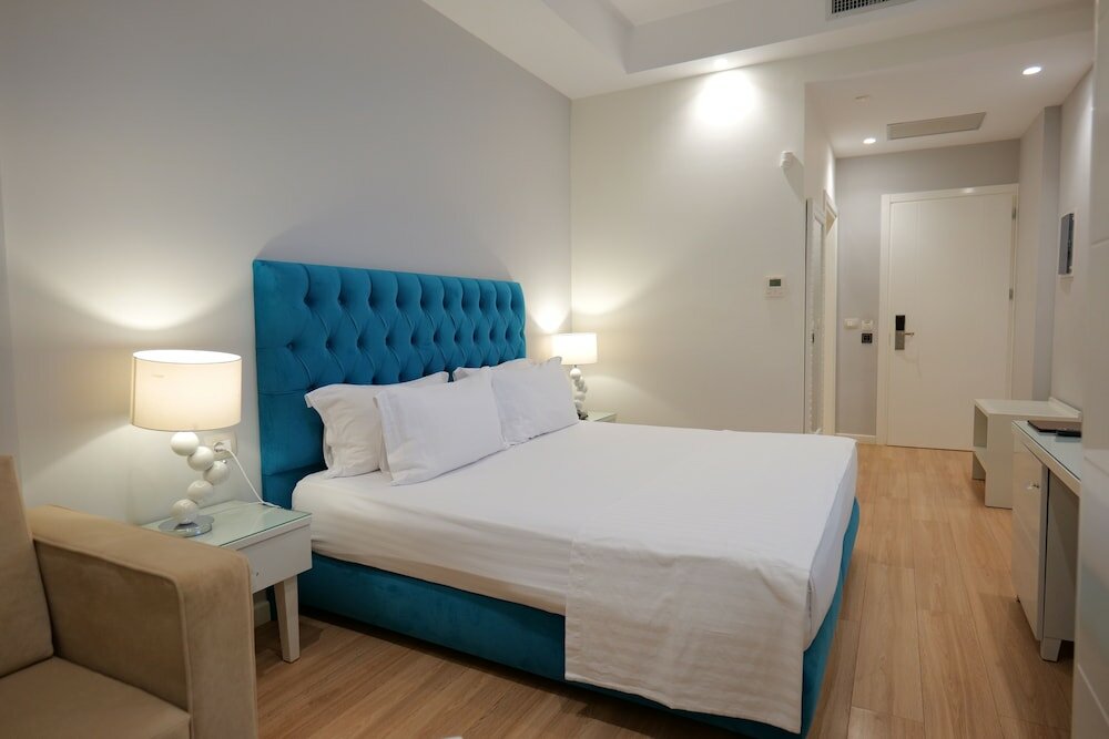 Фото Hotel Luxury