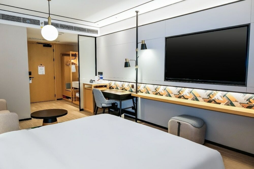 Фото Hilton Garden Inn Kunming Dianchi