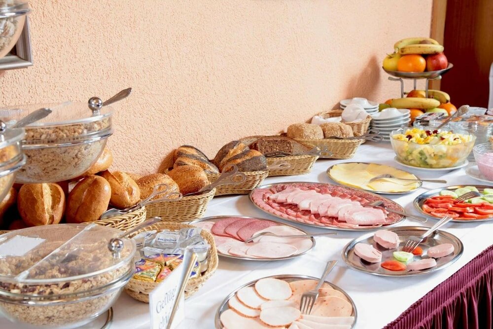 Фото Hotel Lonac