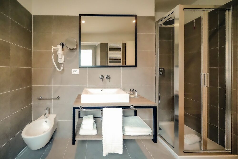 Фото Bergamo Inn 15