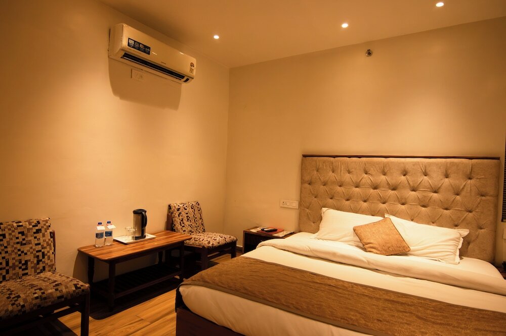 Фото Jullundur Hotel