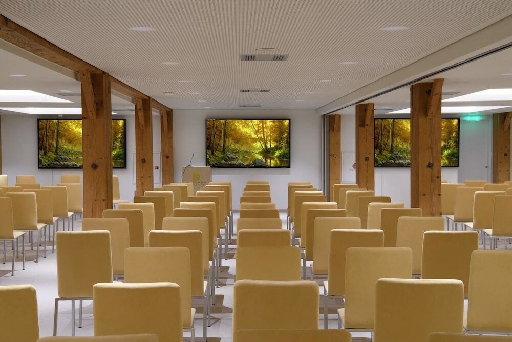 Фото Hydrama Grand Hotel